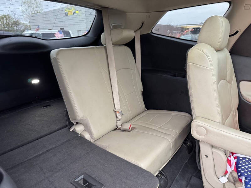 2021 Buick Enclave Essence