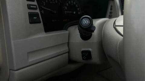 2005 Cadillac XLR