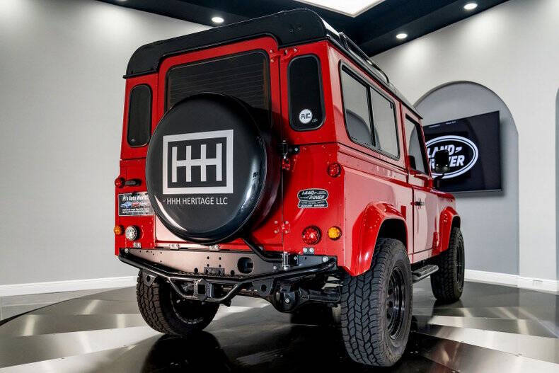 1986 Land Rover Defender