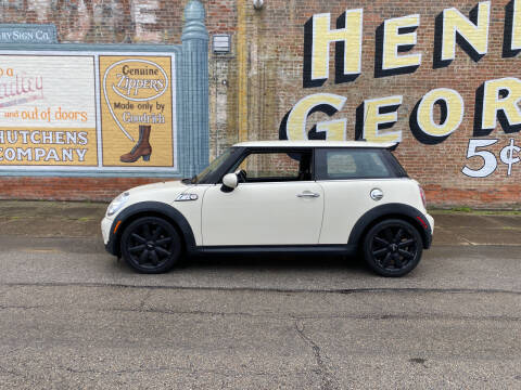 2010 MINI Cooper for sale at Main St Motors Inc. in Sheridan IN