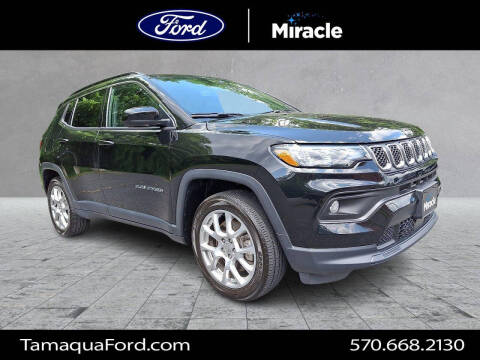 2023 Jeep Compass Latitude Lux