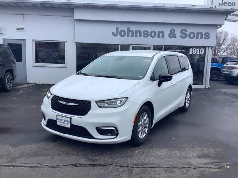 2024 Chrysler Pacifica Touring L