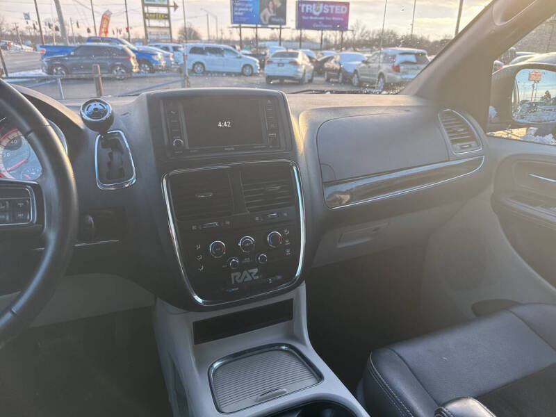 2017 Dodge Grand Caravan SXT