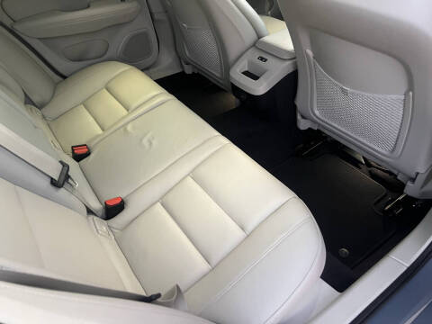 2022 Volvo S60 B5 Momentum