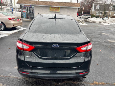 2013 Ford Fusion SE