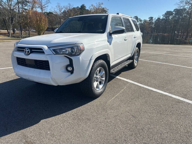 2024 Toyota 4Runner SR5's photo