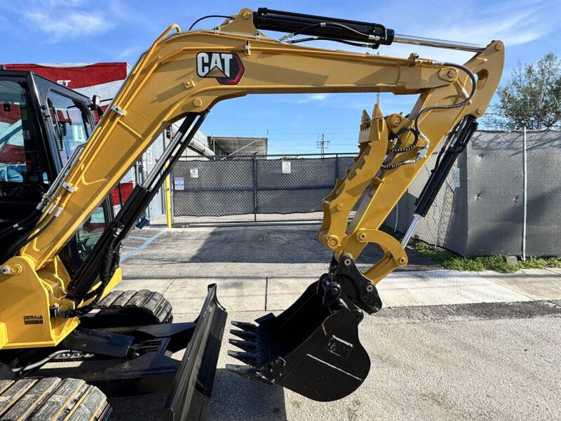2025 Caterpillar 305.5 E2 CR
