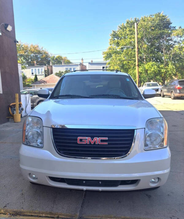 2011 GMC Yukon for sale at Las Dos Fridas Auto Sales Inc in Cicero IL