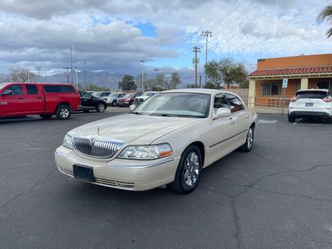 2003 Lincoln Town Car for sale at CAR WORLD in Tucson AZ