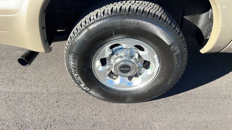 2004 Ford Excursion Limited