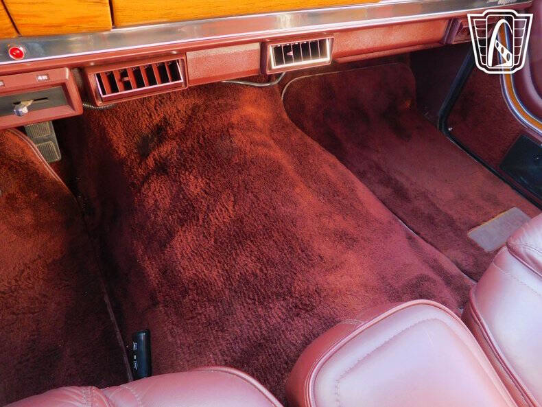 1989 Jeep Grand Wagoneer