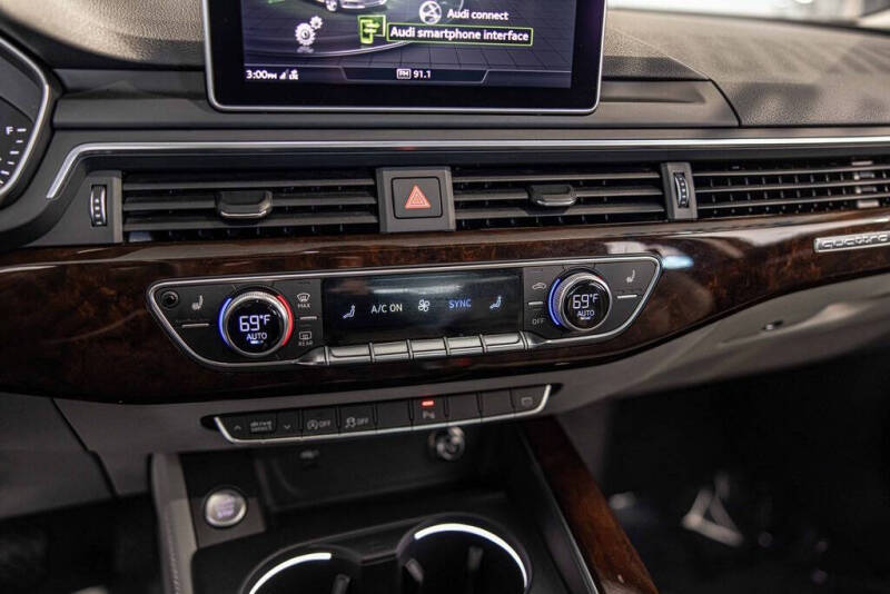 2019 Audi A4 quattro Premium Plus 45 TFSI