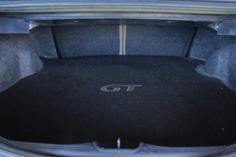 2003 Ford Mustang