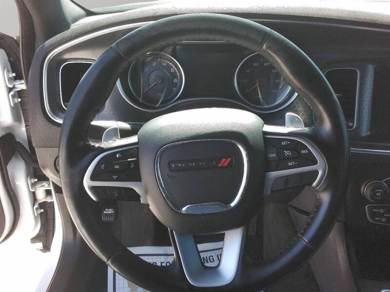 2016 Dodge Charger SXT