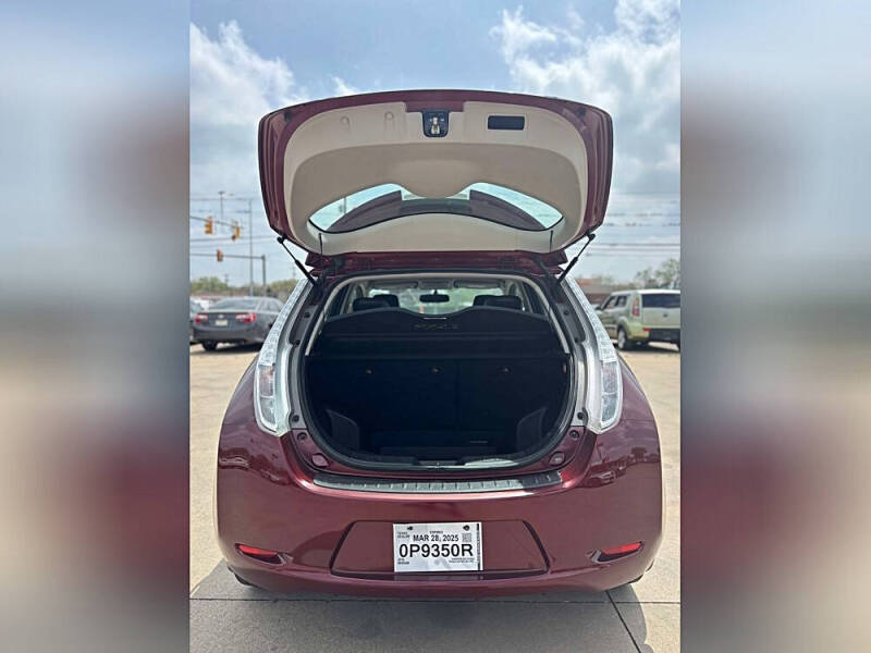 2016 Nissan LEAF SV