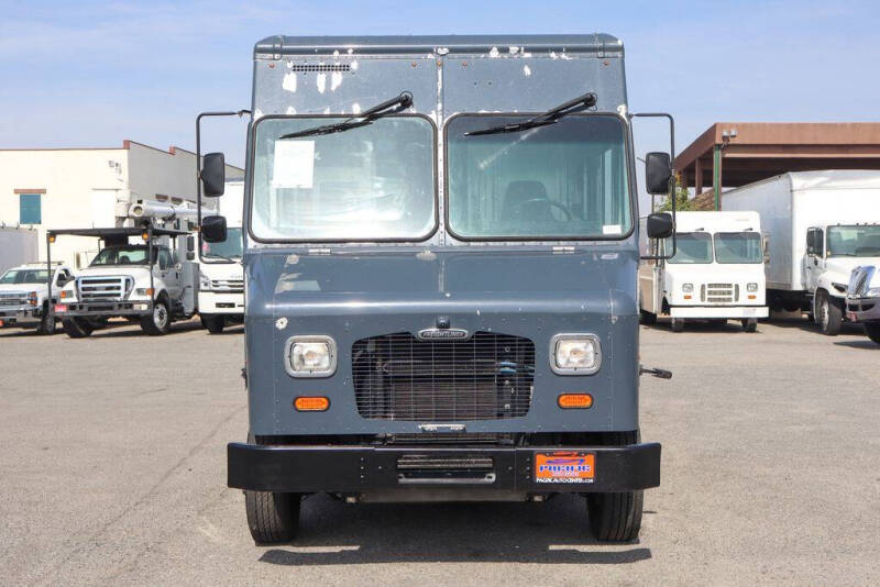 2020 Freightliner MT45 Chassis