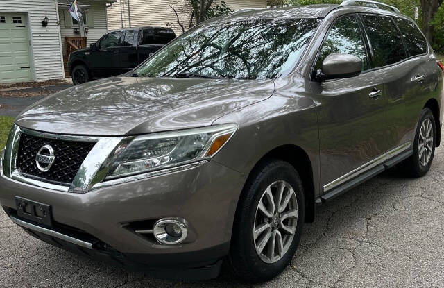 2014 Nissan Pathfinder for sale at Quality Cars Of South Elgin in South Elgin, IL