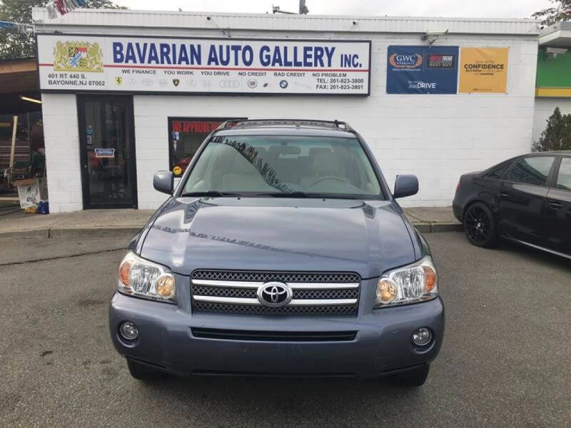 2006 Toyota Highlander Hybrid for sale at Bavarian Auto Gallery in Bayonne NJ