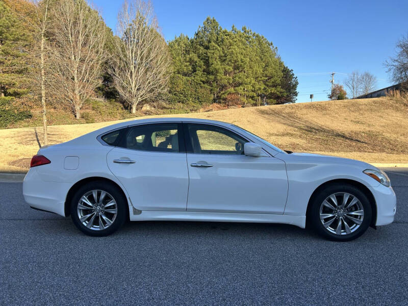 2012 Infiniti M37