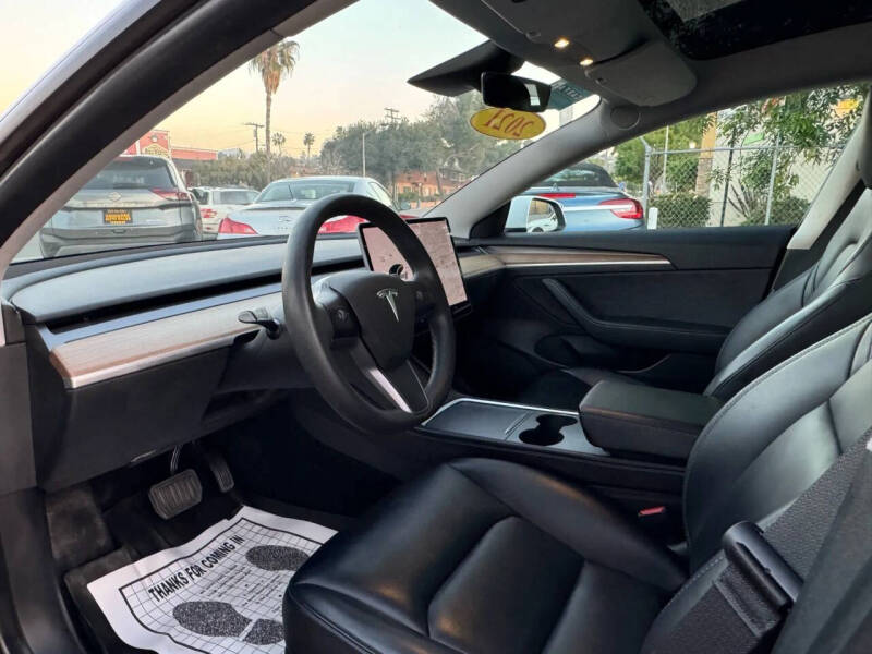 2021 Tesla Model 3 Standard Range Plus