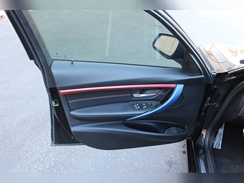 2016 BMW 3 Series 328i