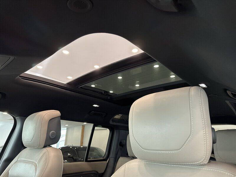 2022 Land Rover Defender 110 XS Edition