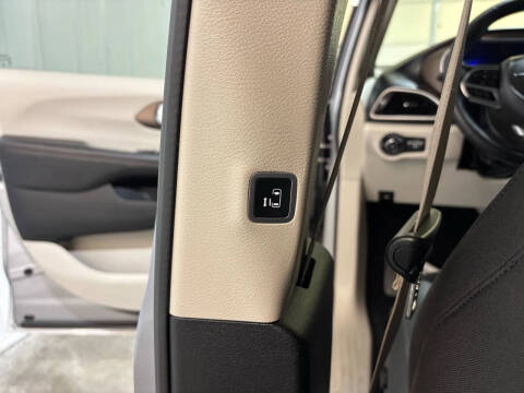 2019 Chrysler Pacifica Touring Plus