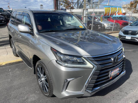 2018 Lexus LX 570 Three-Row
