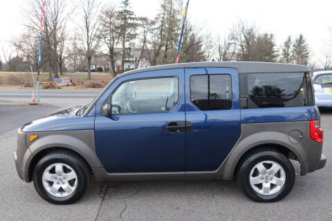 2003 Honda Element for sale at GEG Automotive in Gilbertsville PA