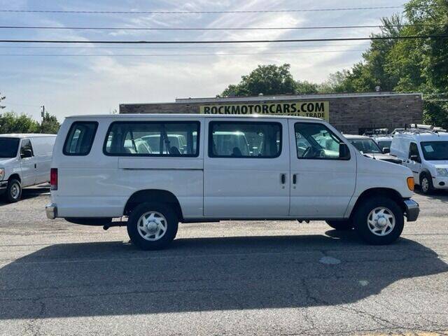 2006 Ford E-Series Wagon for sale at ROCK MOTORCARS LLC in Boston Heights OH