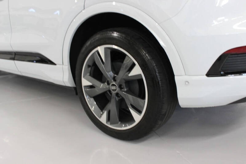 2023 Audi Q4 e-tron quattro Premium Plus 50