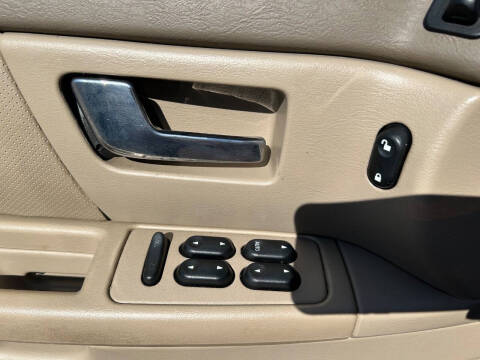 2003 Ford Taurus SES