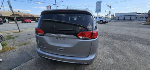 2020 Chrysler Pacifica Touring L