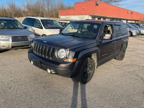 2014 Jeep Patriot for sale at Best Buy Auto Sales in Murphysboro IL