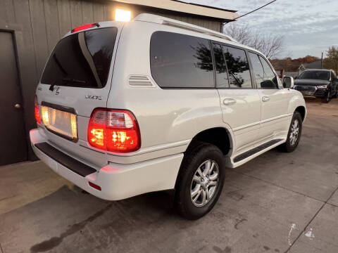 2004 Lexus LX 470