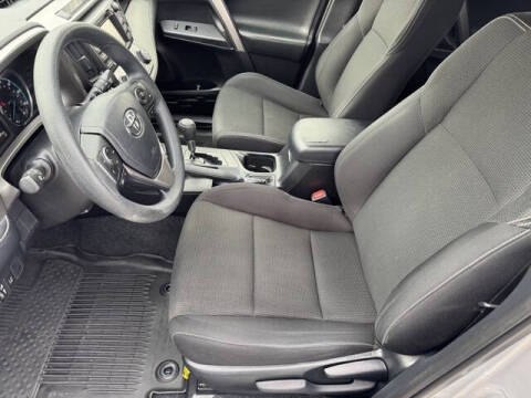 2018 Toyota RAV4 Hybrid LE