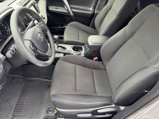 2018 Toyota RAV4 Hybrid LE