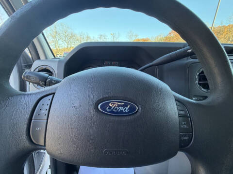 2016 Ford E-Series E-350 SD