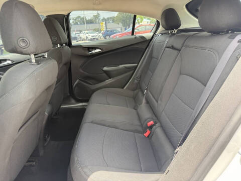2017 Chevrolet Cruze LT Auto