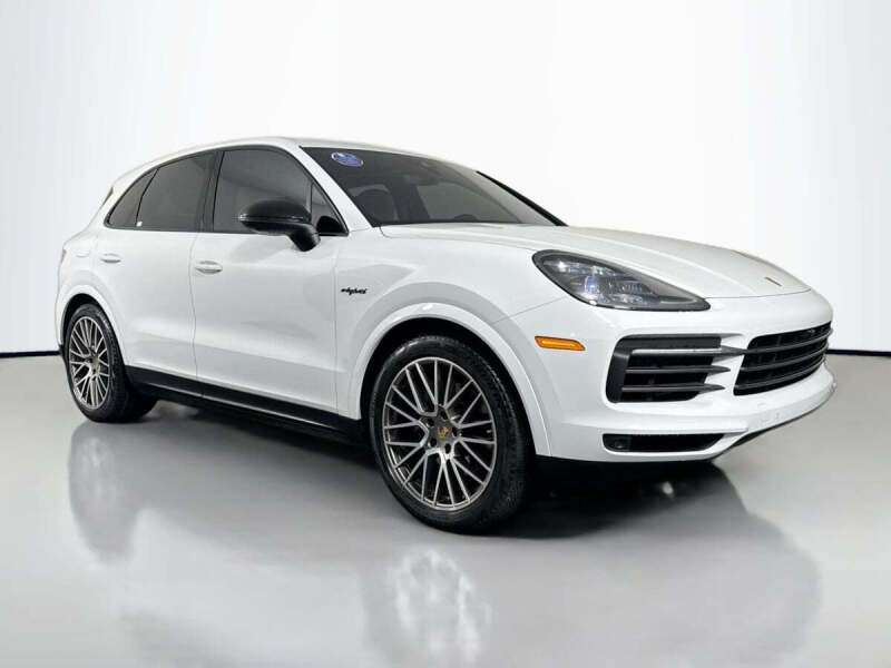 2022 Porsche Cayenne E-Hybrid
