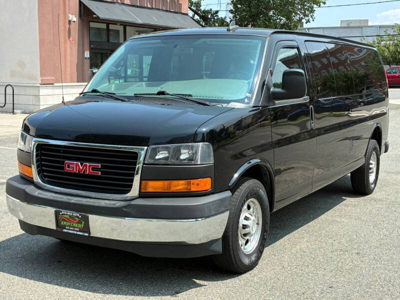 2017 GMC Savana LT 3500
