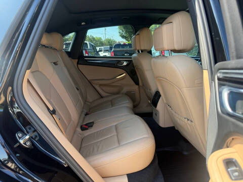 2021 Porsche Macan S