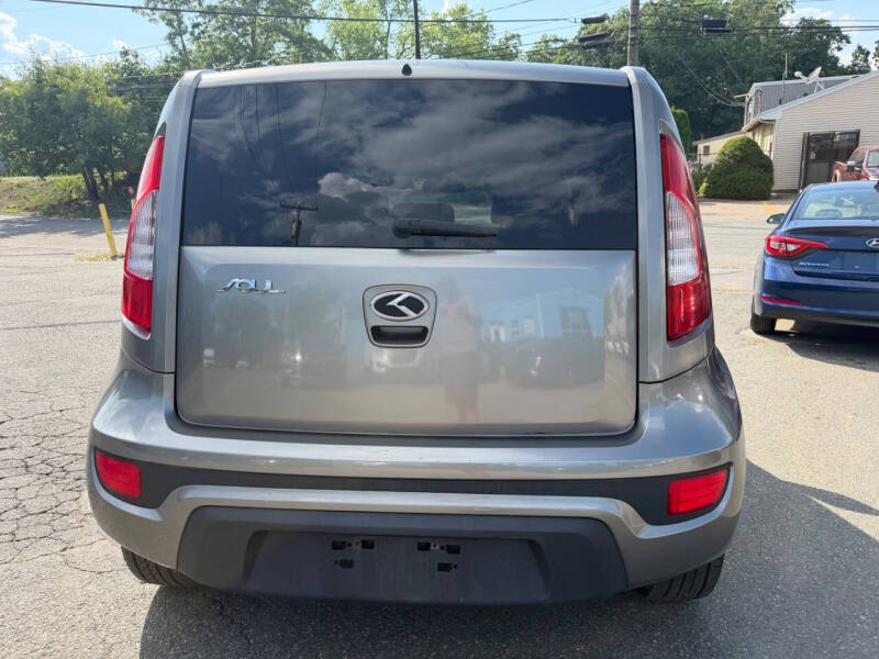 2013 Kia Soul +