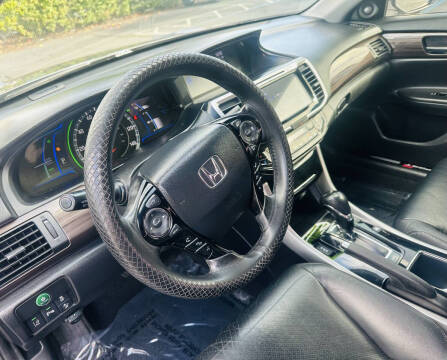 2017 Honda Accord Hybrid Touring