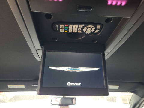 2014 Chrysler Town and Country S