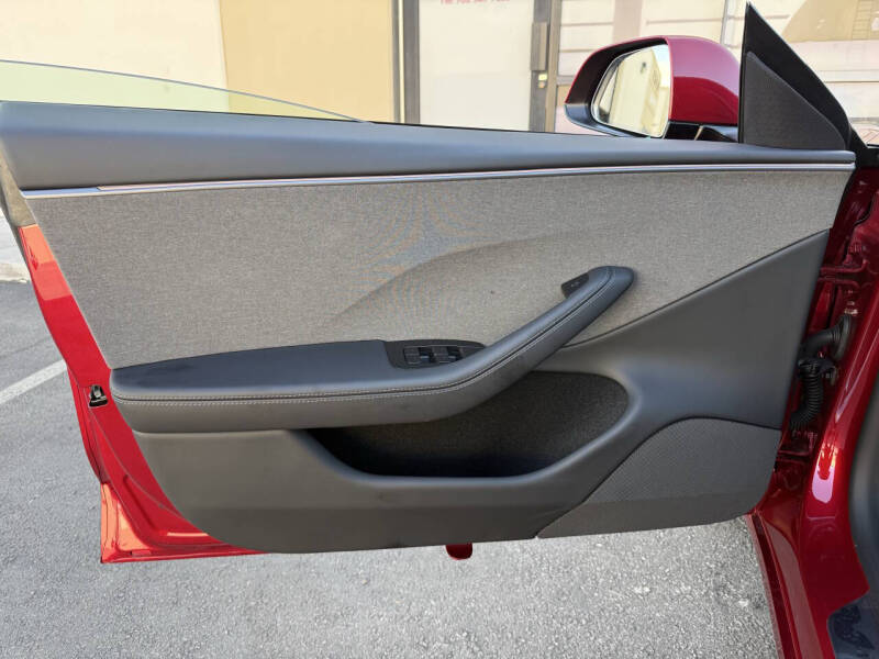 2026 Tesla Model 3 Premium