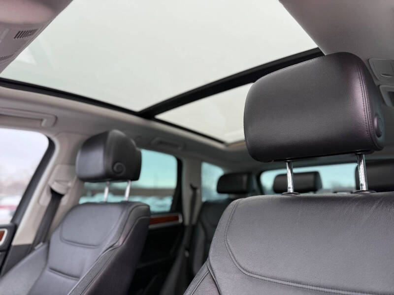 2012 Volkswagen Touareg Hybrid