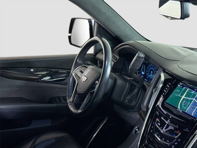 2020 Cadillac Escalade Platinum