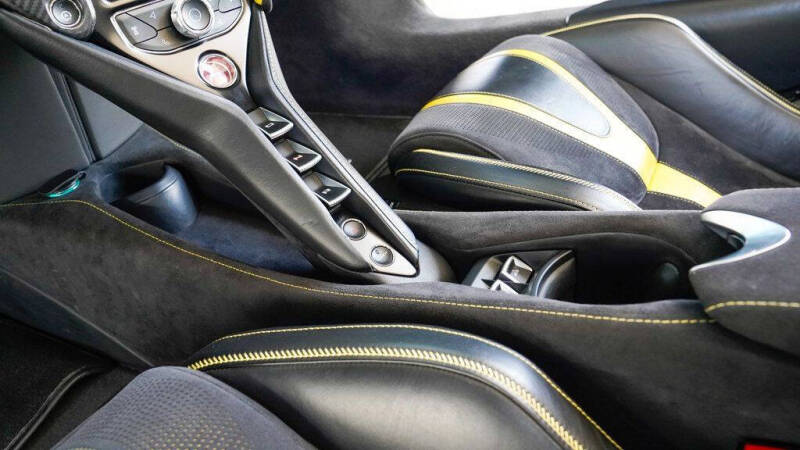 2021 McLaren 720S Spider Performance