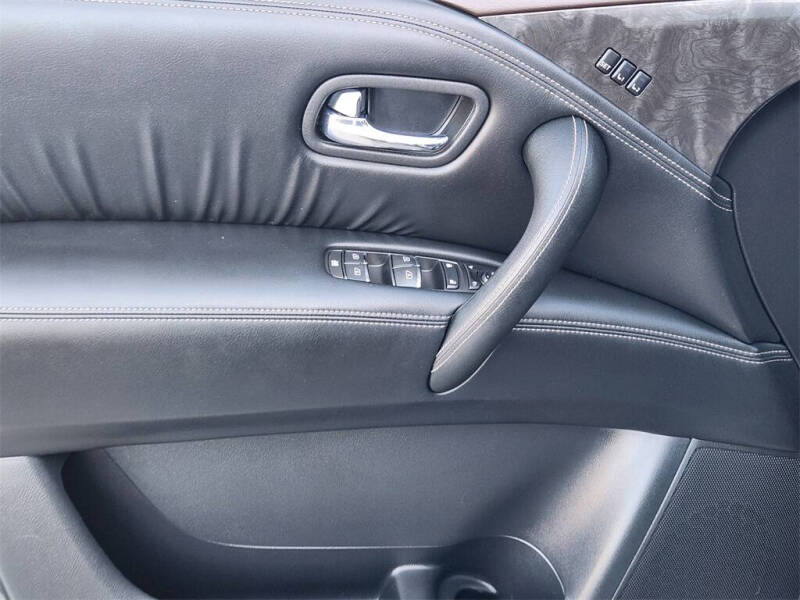 2022 Nissan Armada Platinum